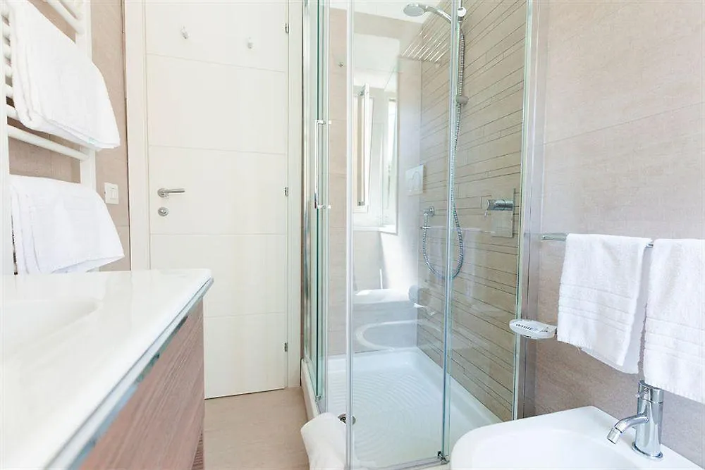 Melody Suite Roma 0*,