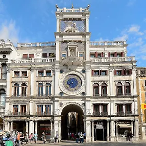 https://san-marco-luxury-bellevue-luxury-rooms.hotelslidodijesolo.com